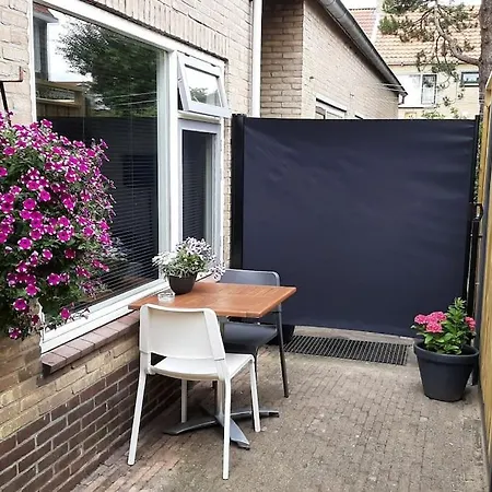 Slapen 'dicht Bij Zee' Semesterbostad *
