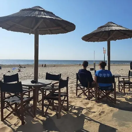 Slapen 'dicht Bij Zee' Дом отдыха